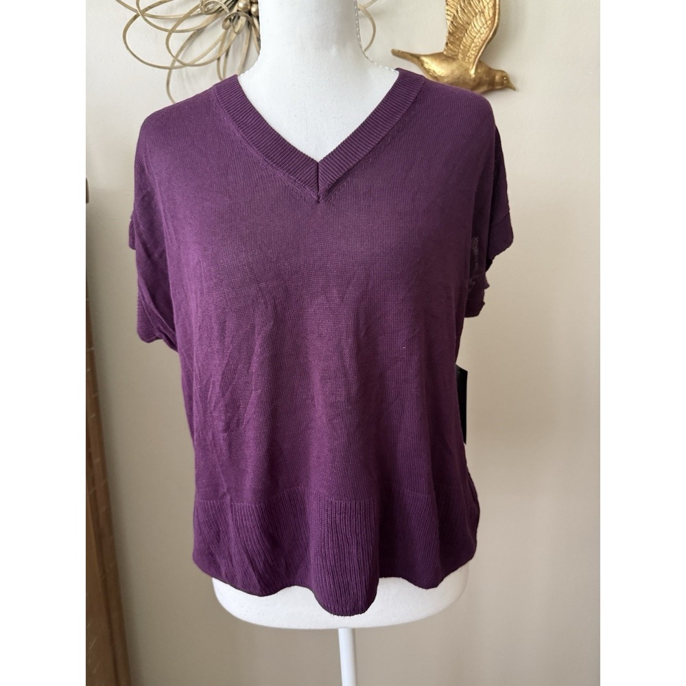 NWT Vince Camuto V Neck Knit Sweater Top Plum Purple Short Sleeve XS Soft